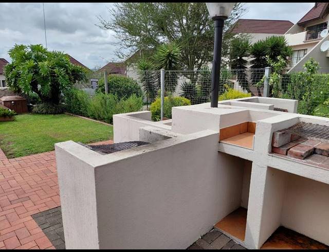 2 BEDROOM APARTMENT FOR SALE IN NORTHCLIFF